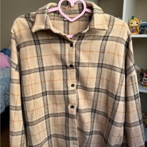 Beige Plaid Button-Up Shirt Shacket Long Sleeve Women’s Size M (No Brand Tag)
